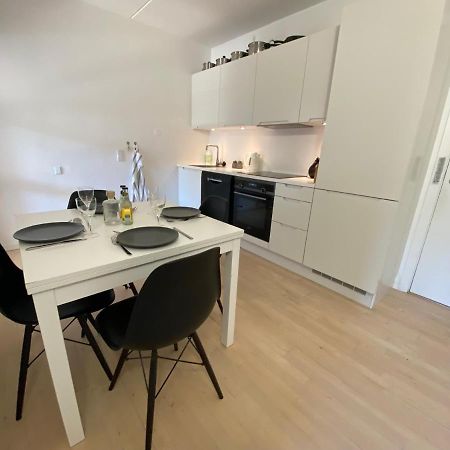 Central Copenhagen Apt With Balcony, Free Parking W Elevator Luaran gambar